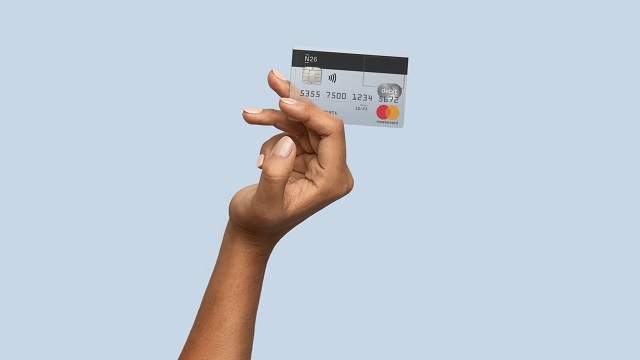 In crescita l’uso dell’e-commerce tra gli over 65. Boom pagamenti contactless in Italia