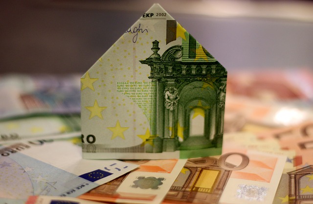 Contante sempre il più amato dagli italiani: ricchezza finanziaria cresce del 50%