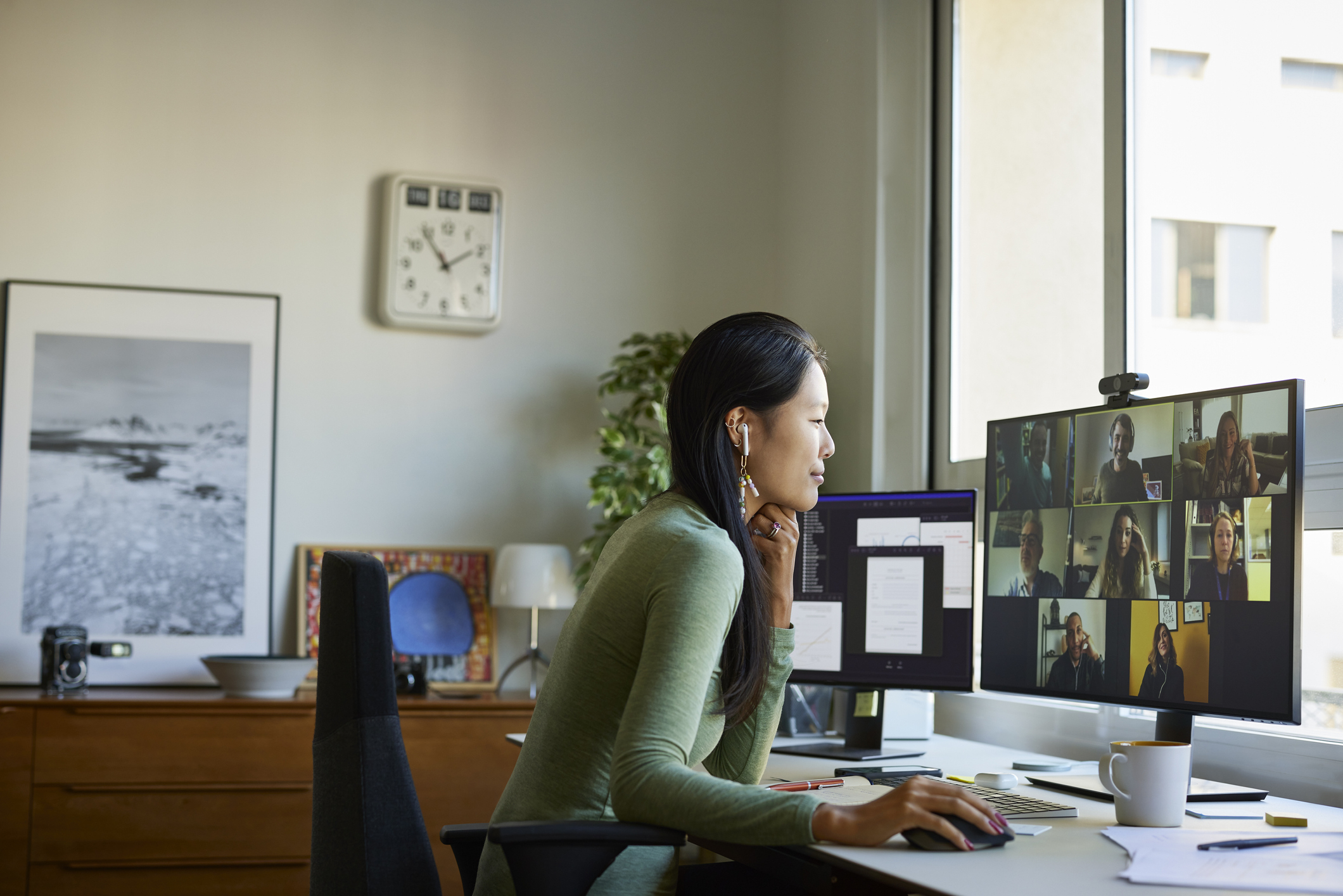Smart working: due giorni in sede e tre a casa con venerdì libero. L’accordo di TIM