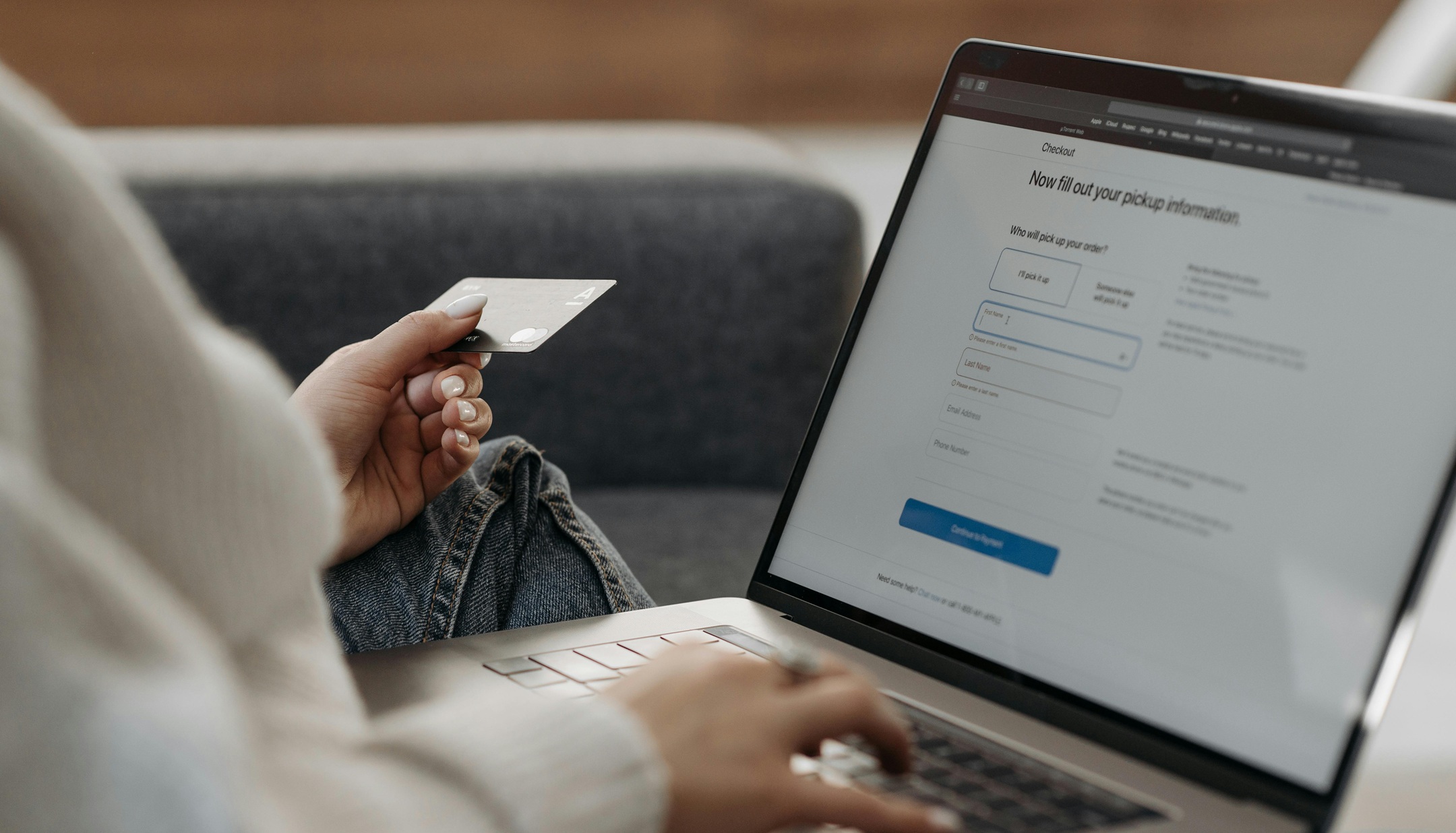 Conto aziendale con F24 e cashback delle spese: perché scegliere Finom