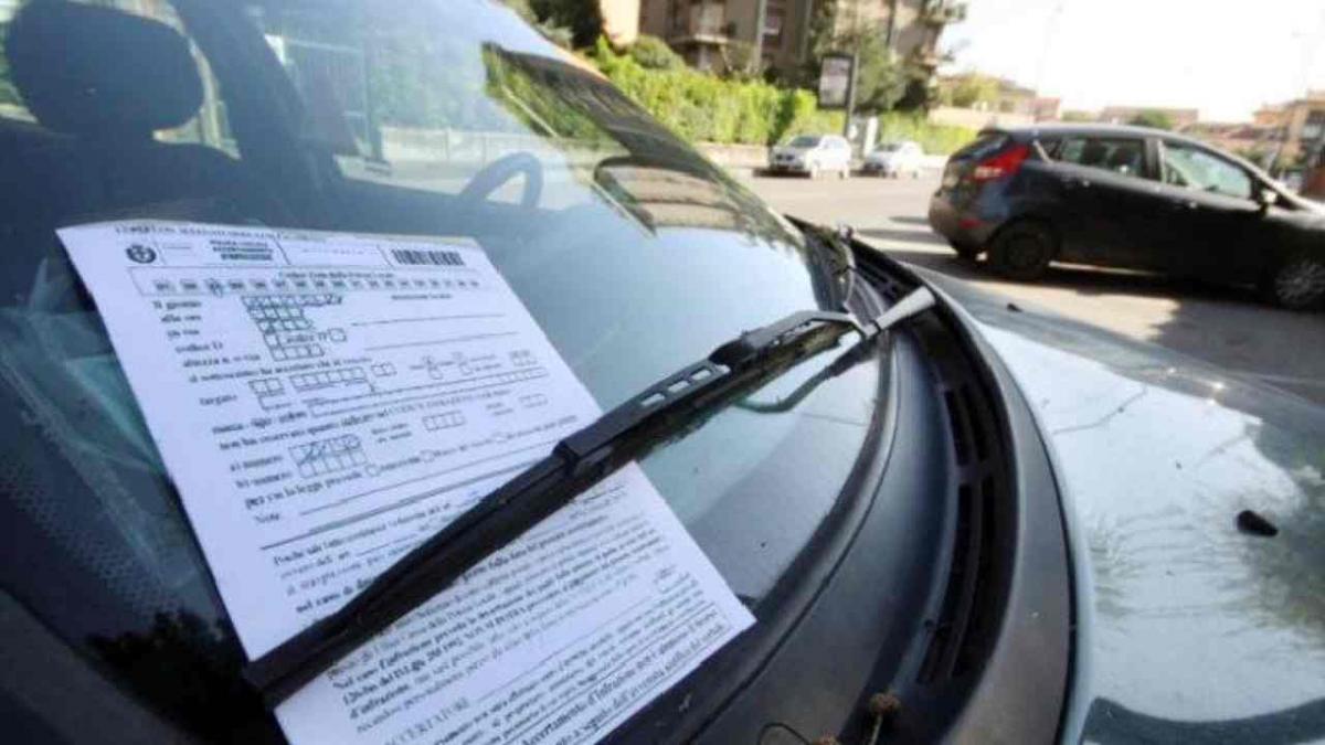 Multa presa all’estero: scadenze, notifiche e pagamenti