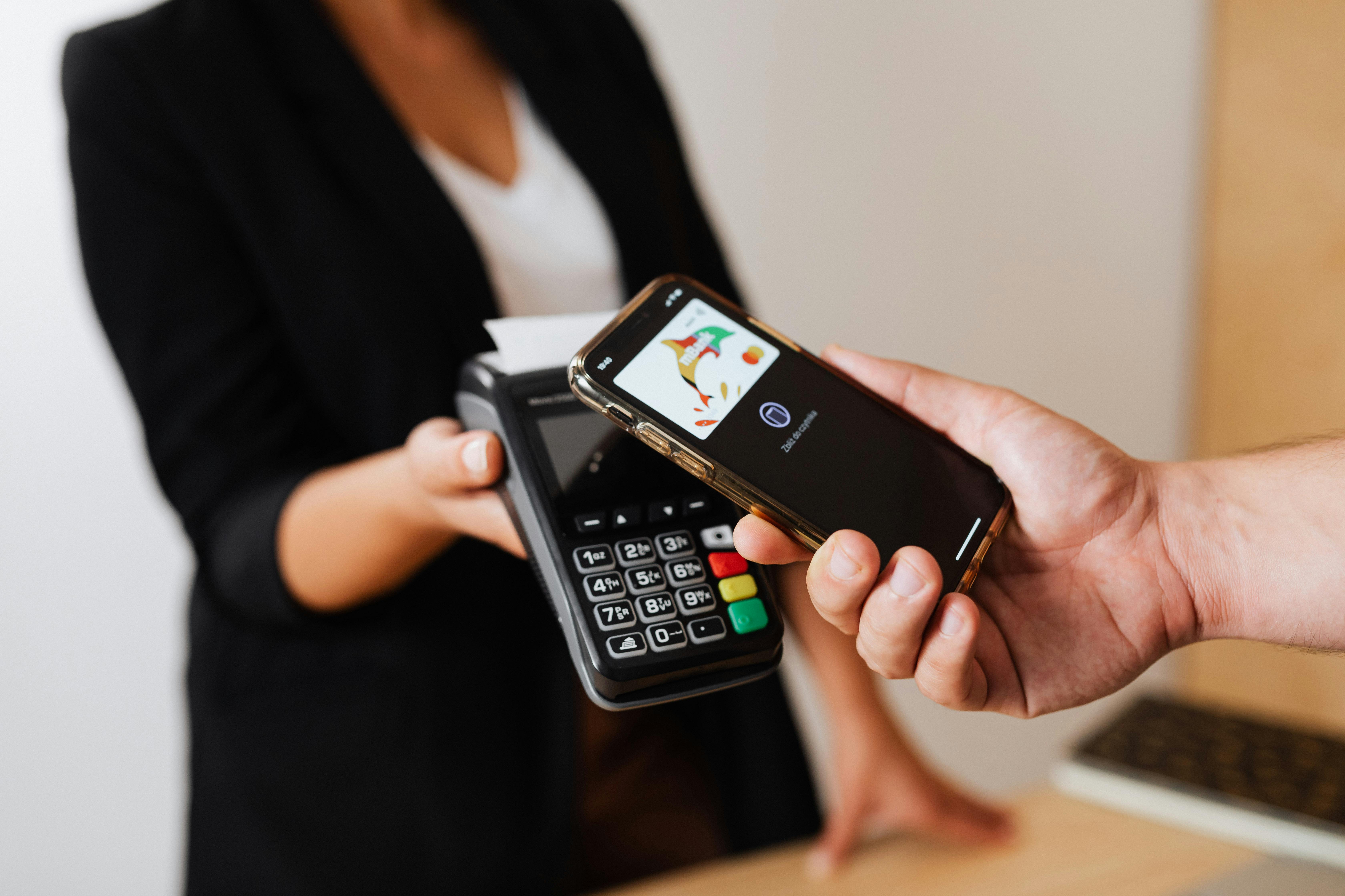 Marche da bollo e POS: perché i tabaccai restano contrari