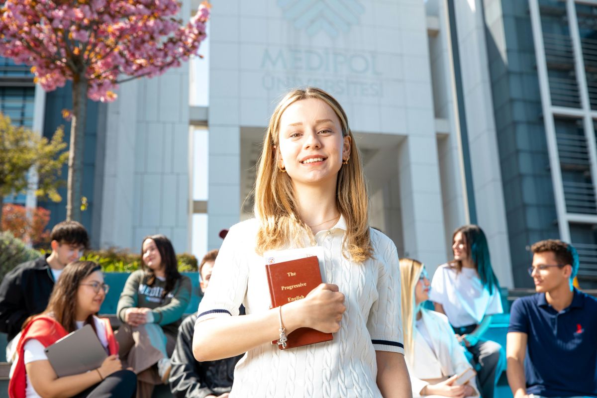 Migliori Carte per Studenti Universitari: Costi, Vantaggi e Viaggi all’estero (2026)